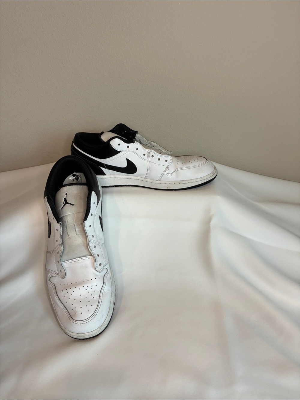 Jordan Low-Top Sneakers - White and Black